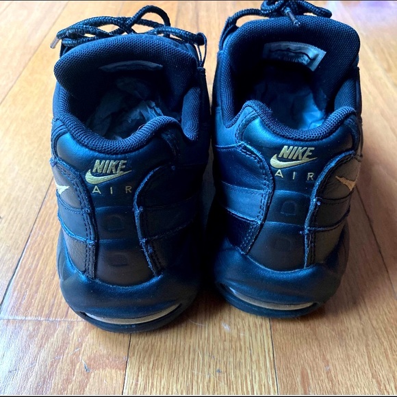 size 9 Nike air Max 95 Premium se black and gold